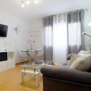Con Encanto En Apartamento